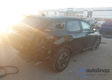 2024 Kia Sportage Lx z USA, uszkodzony, nr VIN KNDPU3DFXR7246612